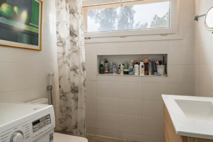 ff01ba94c3768830ba07a2277e42299e - 11