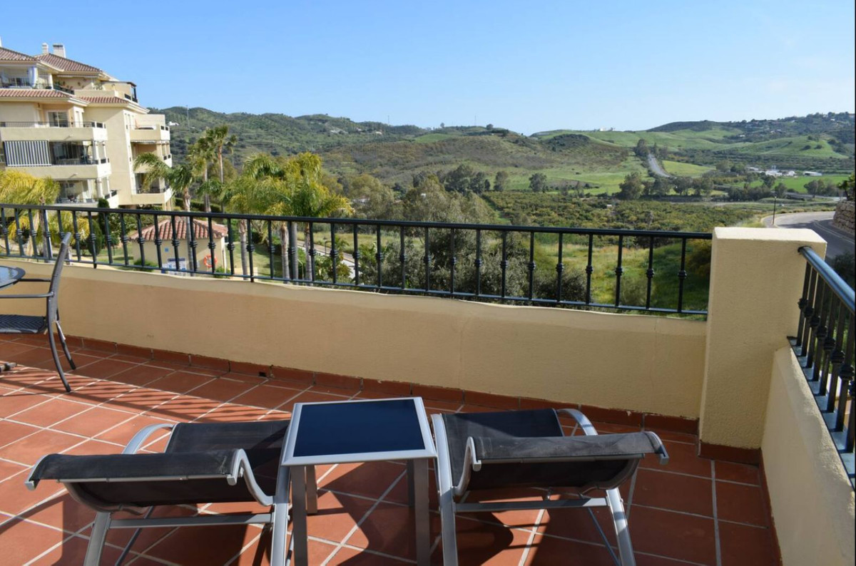 ff03a90382b3c0b4ac366d897058c3bc - 4