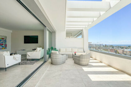 ff2d5f499dd4008a96114e133e9ddb29 - 1