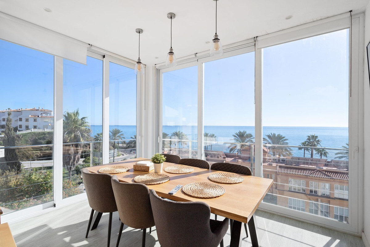 ffe7b19efe6dfffa419bf64bec2b402d - 21