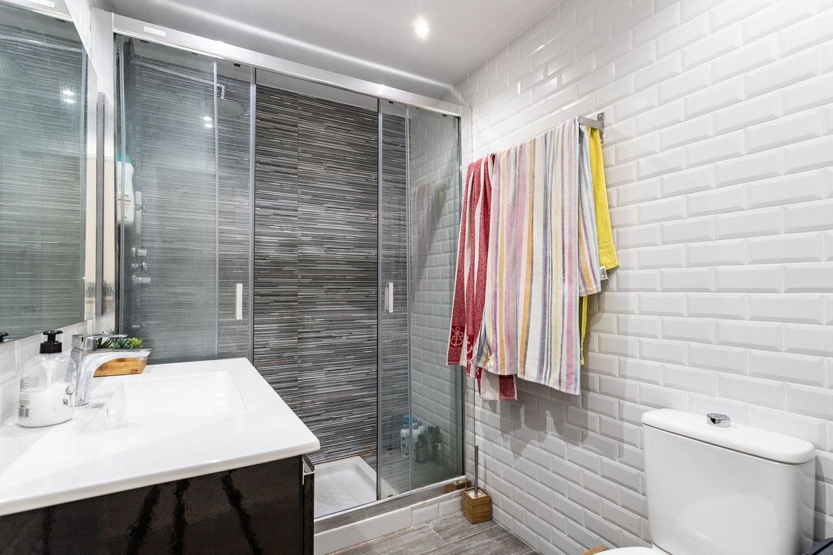 ffe7b19efe6dfffa419bf64bec2b402d - 27