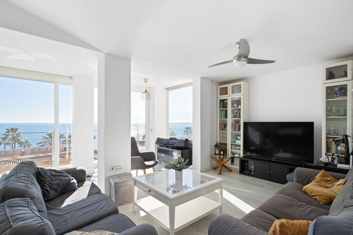 ffe7b19efe6dfffa419bf64bec2b402d - 3