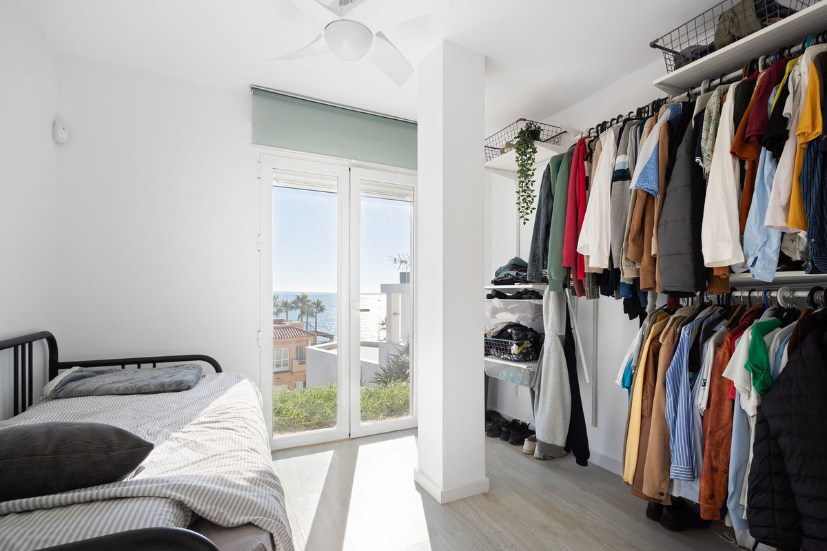 ffe7b19efe6dfffa419bf64bec2b402d - 6