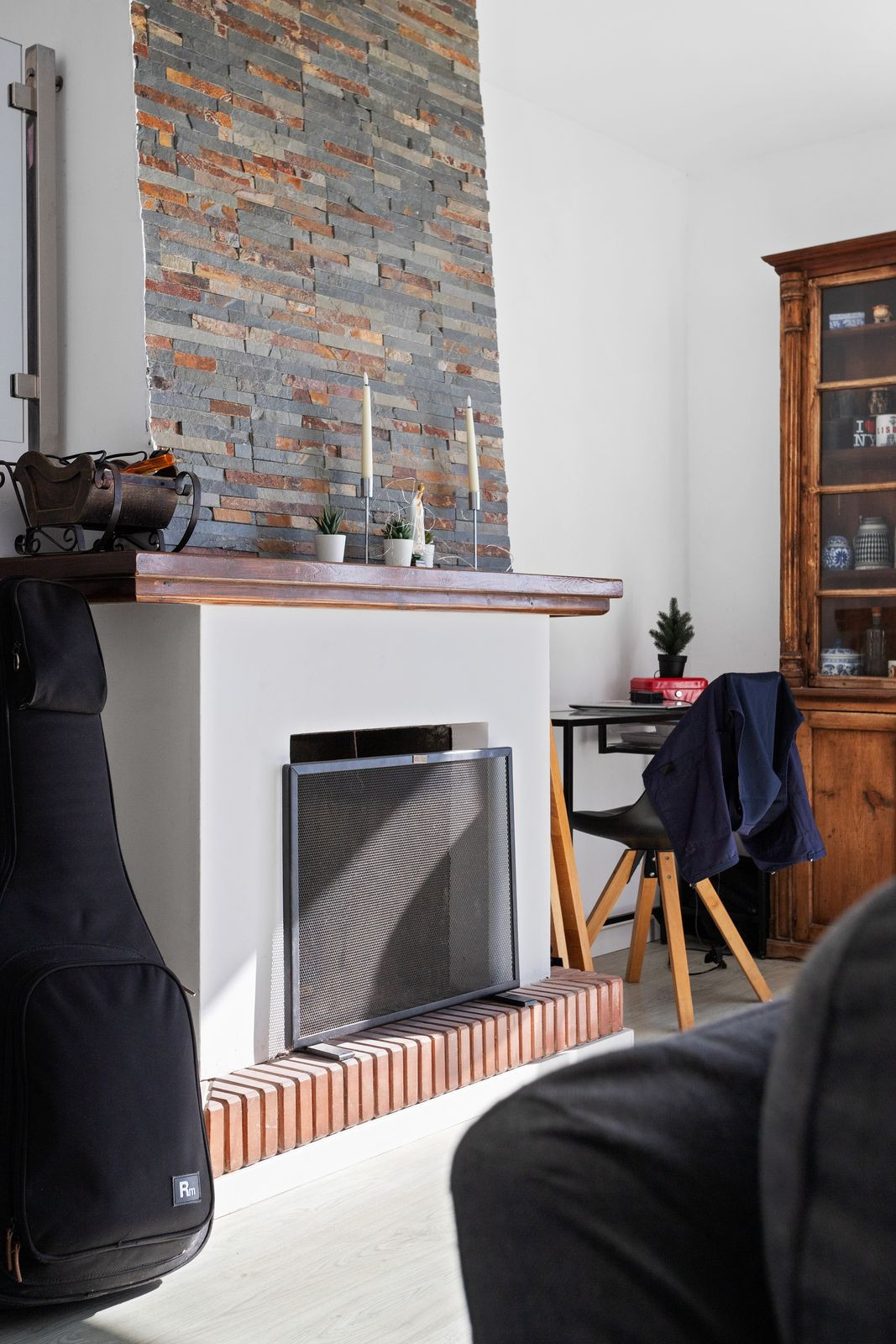 ffe7b19efe6dfffa419bf64bec2b402d - 9