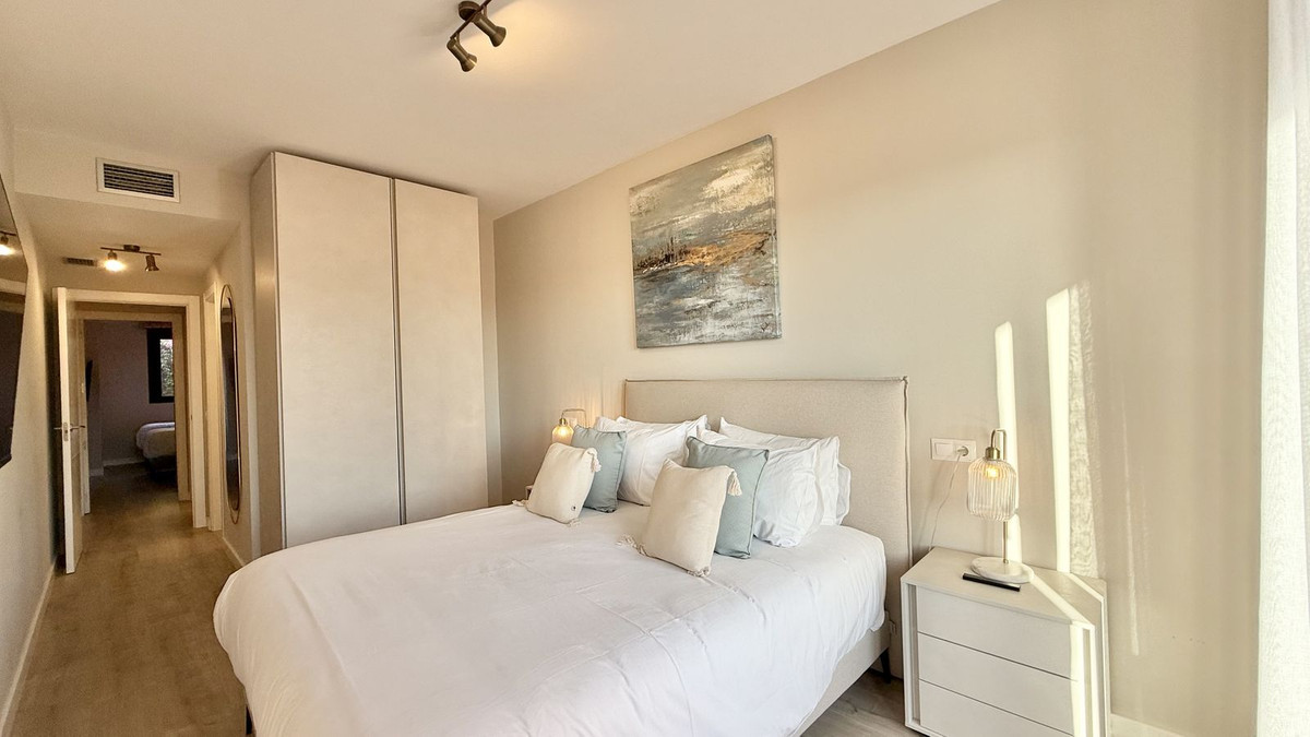 0018aad57330ec8a814c8595c9227a08 - 24