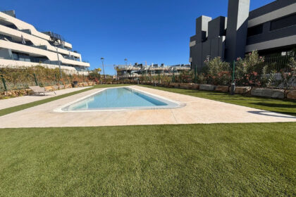 001ab151e9136ef80ca1f7ee02d5a2e1 - 1