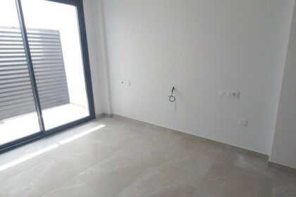 00bfd567140958289c6c2a6b758fd103 - 4