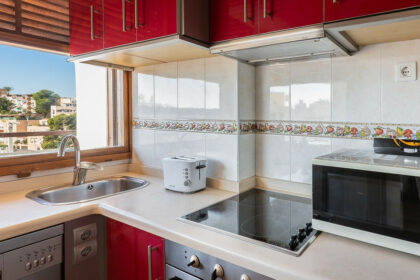 01b5245e80a8f3c2e94b3de10b3b25db - 12