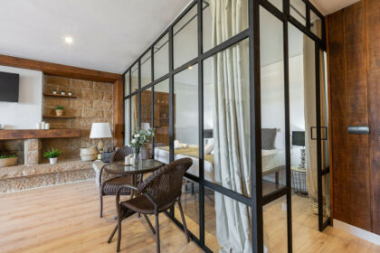 01b5245e80a8f3c2e94b3de10b3b25db - 7