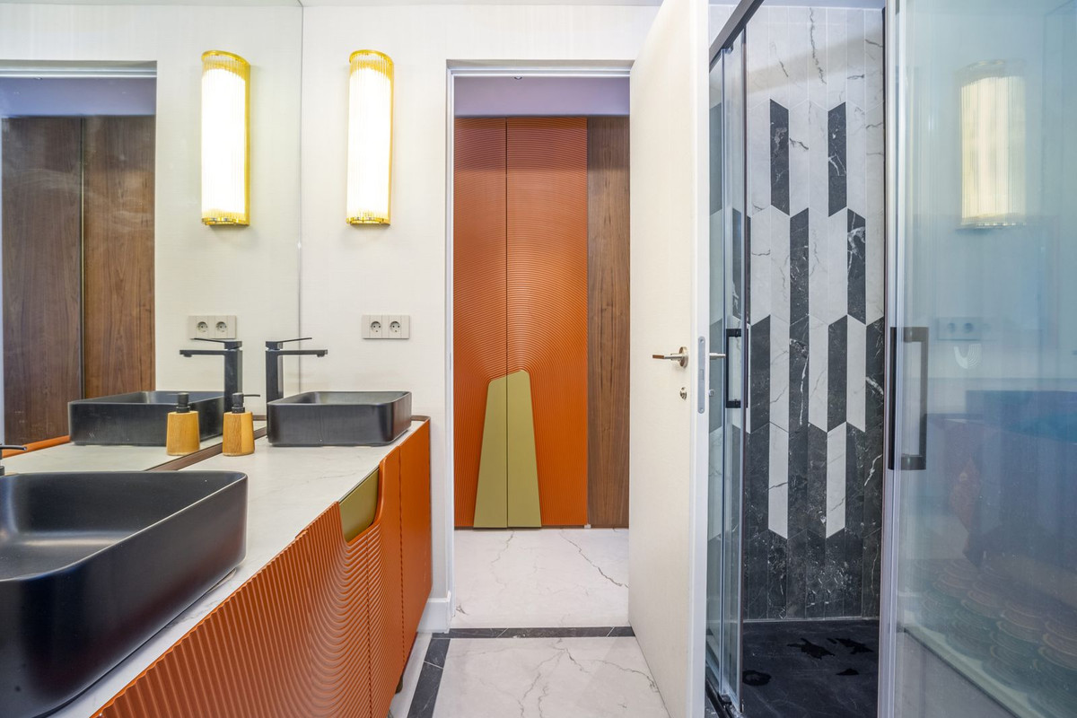 0240242b5f90e1cb360ca5a356d896e3 - 22