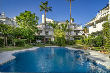 0240242b5f90e1cb360ca5a356d896e3 - 34