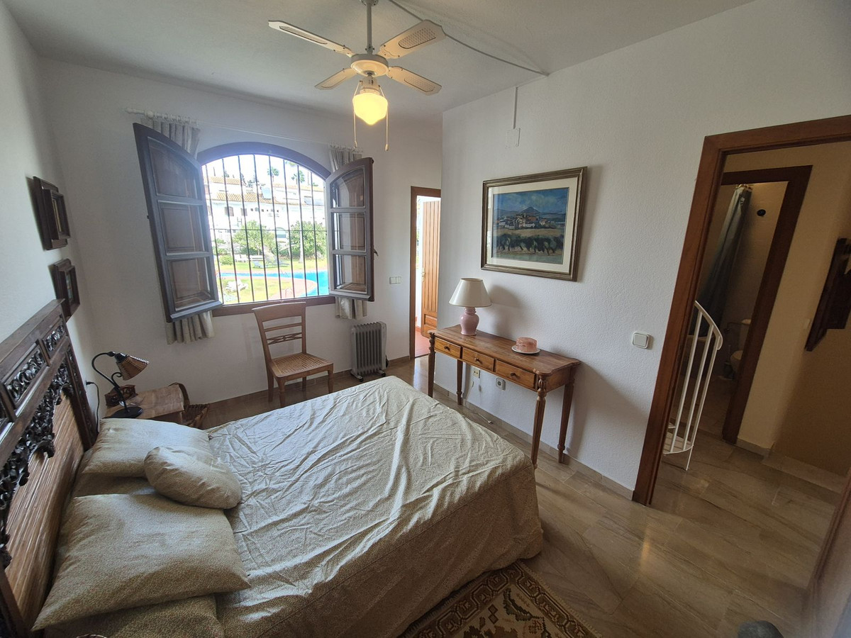 02480bcc5d6f96daa3b88c16c4334992 - 32