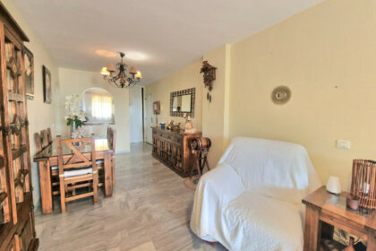 0276bf896377a756b04f2a83798619b0 - 12