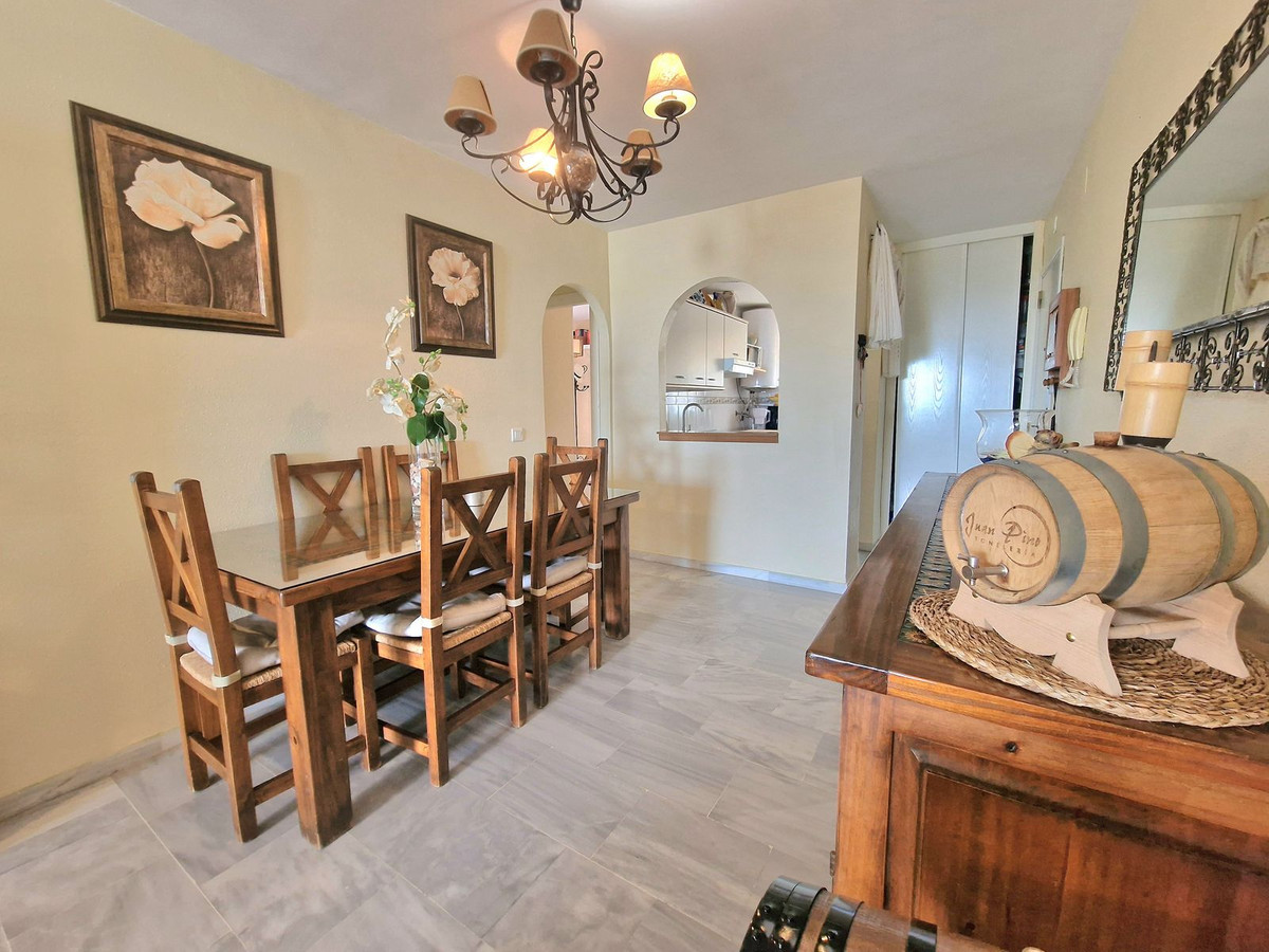 0276bf896377a756b04f2a83798619b0 - 16