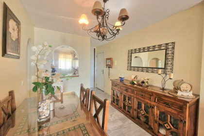 0276bf896377a756b04f2a83798619b0 - 18