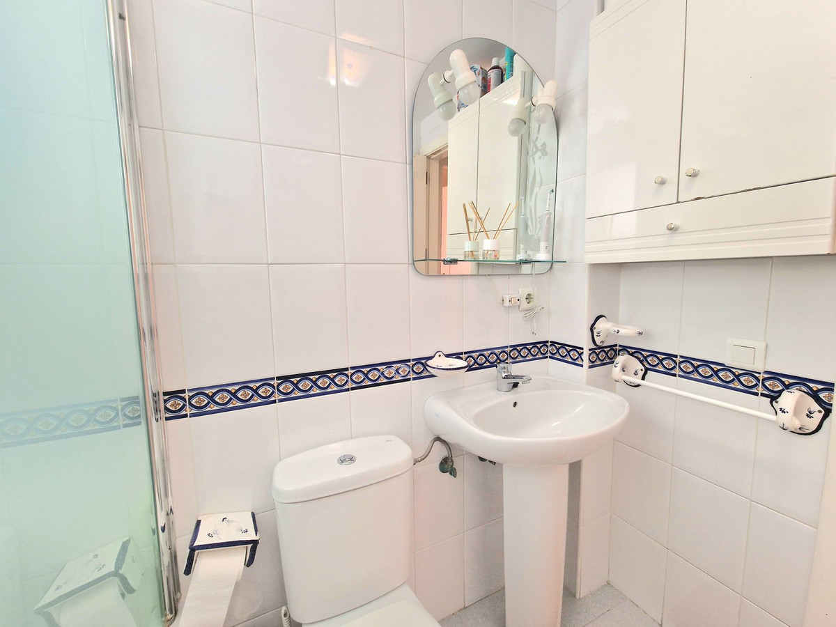 0276bf896377a756b04f2a83798619b0 - 34