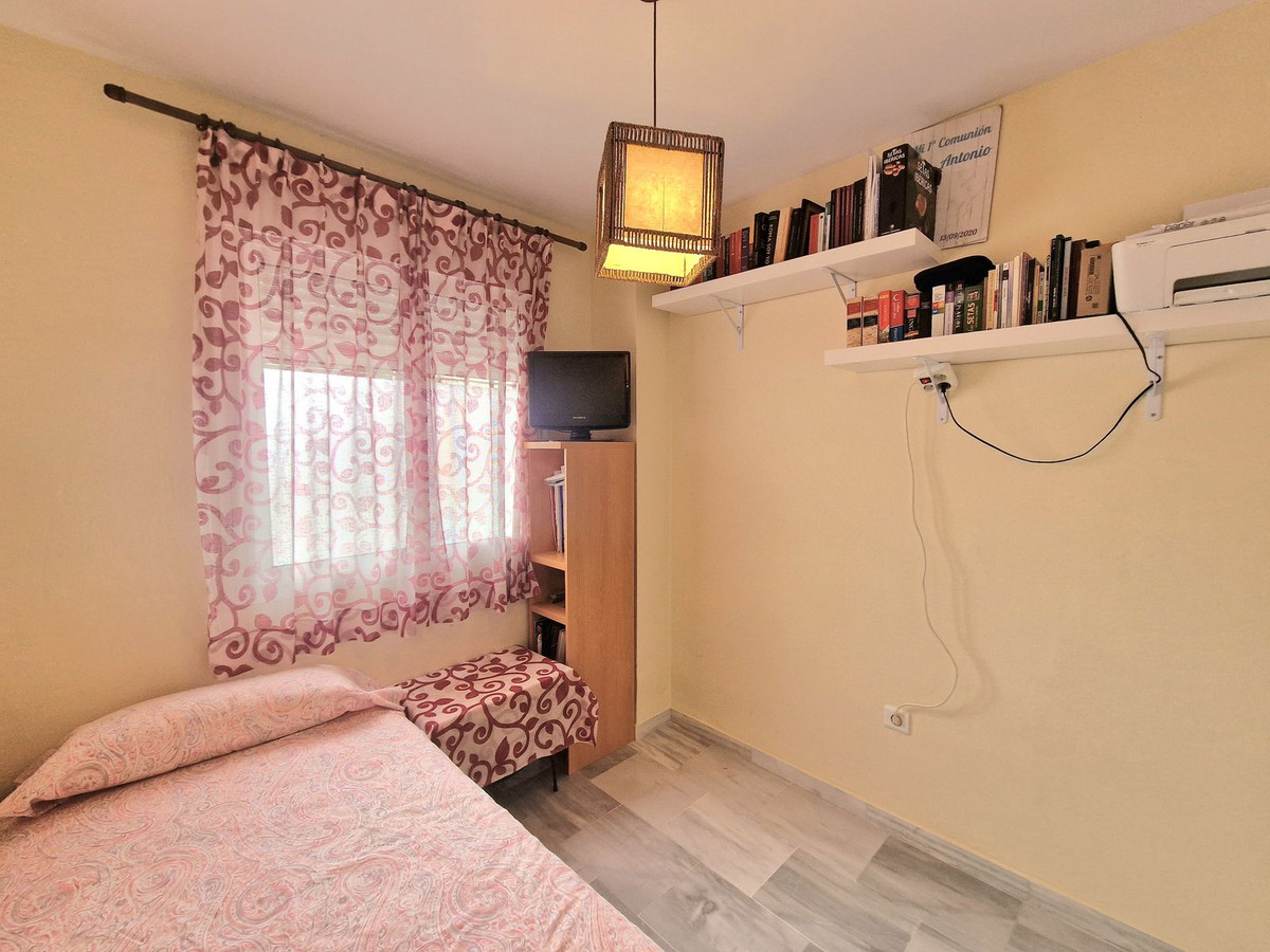 0276bf896377a756b04f2a83798619b0 - 35