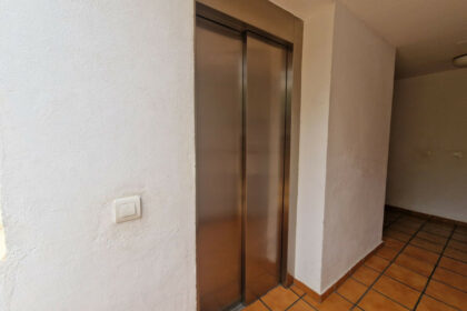 0276bf896377a756b04f2a83798619b0 - 37