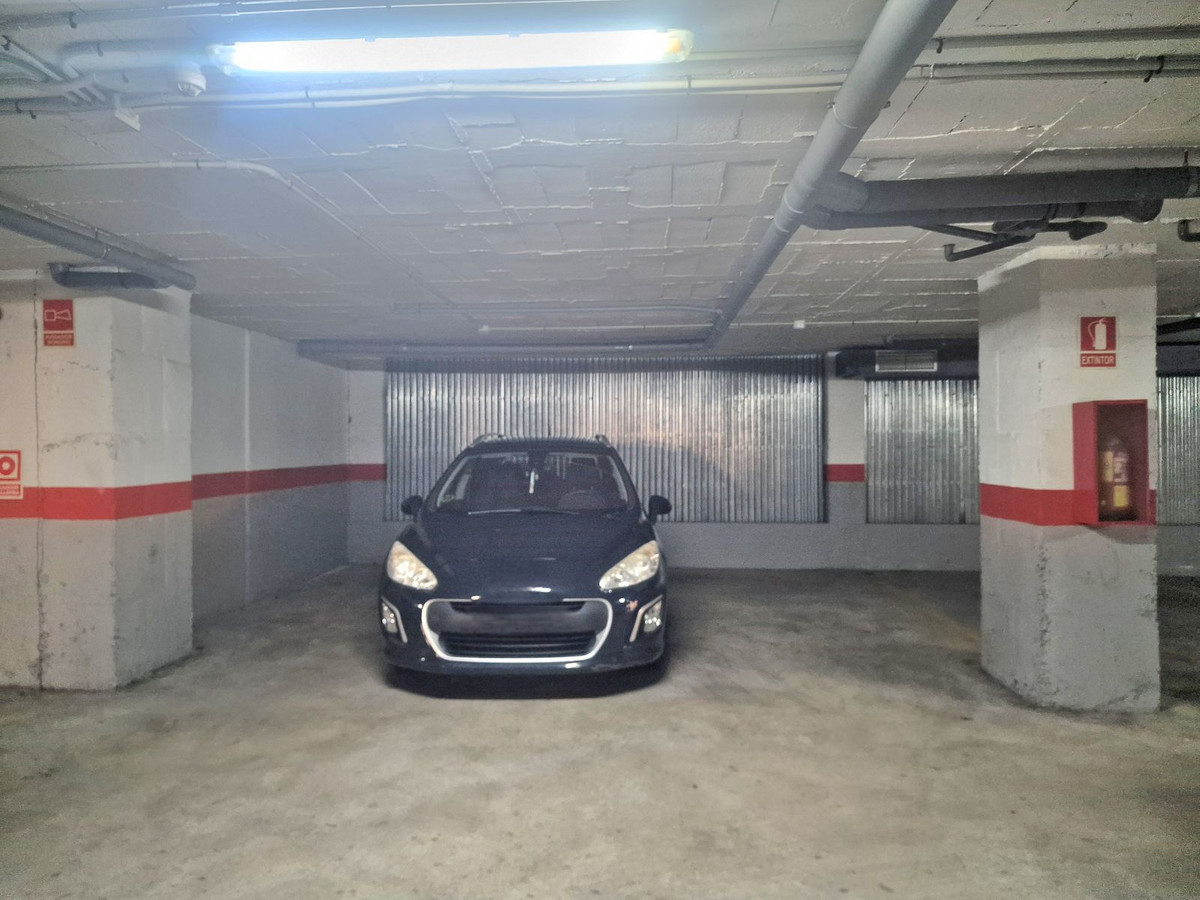 0276bf896377a756b04f2a83798619b0 - 40