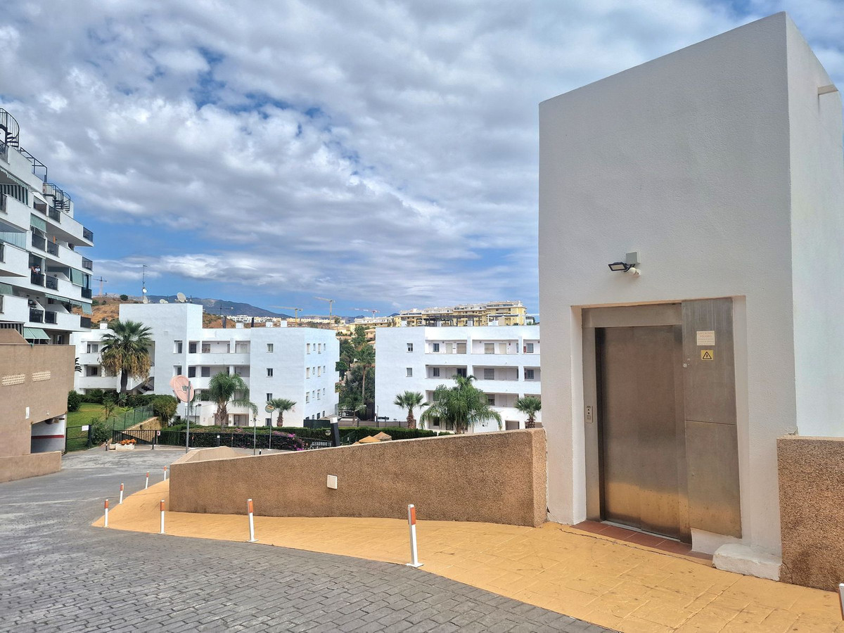 0276bf896377a756b04f2a83798619b0 - 43