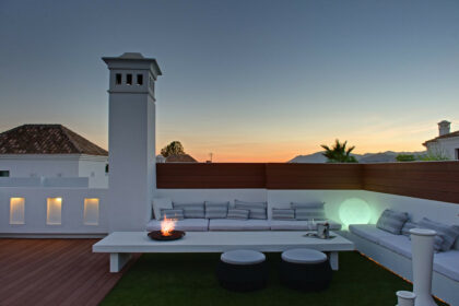 028ec94fed25ccae9f4ea2a365a28888 - 10