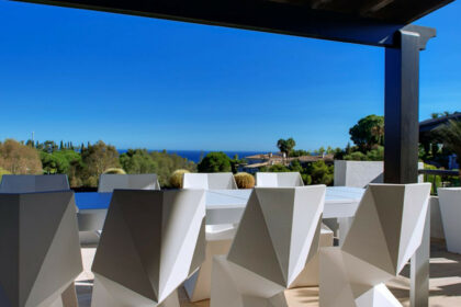 028ec94fed25ccae9f4ea2a365a28888 - 9