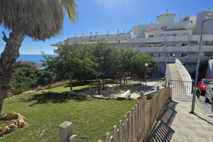 0356c0b920da42bcf403d4b1dc5c4c90 - 21