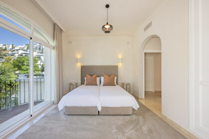 036b09b04a0ecb6d65833714f4a0b516 - 26