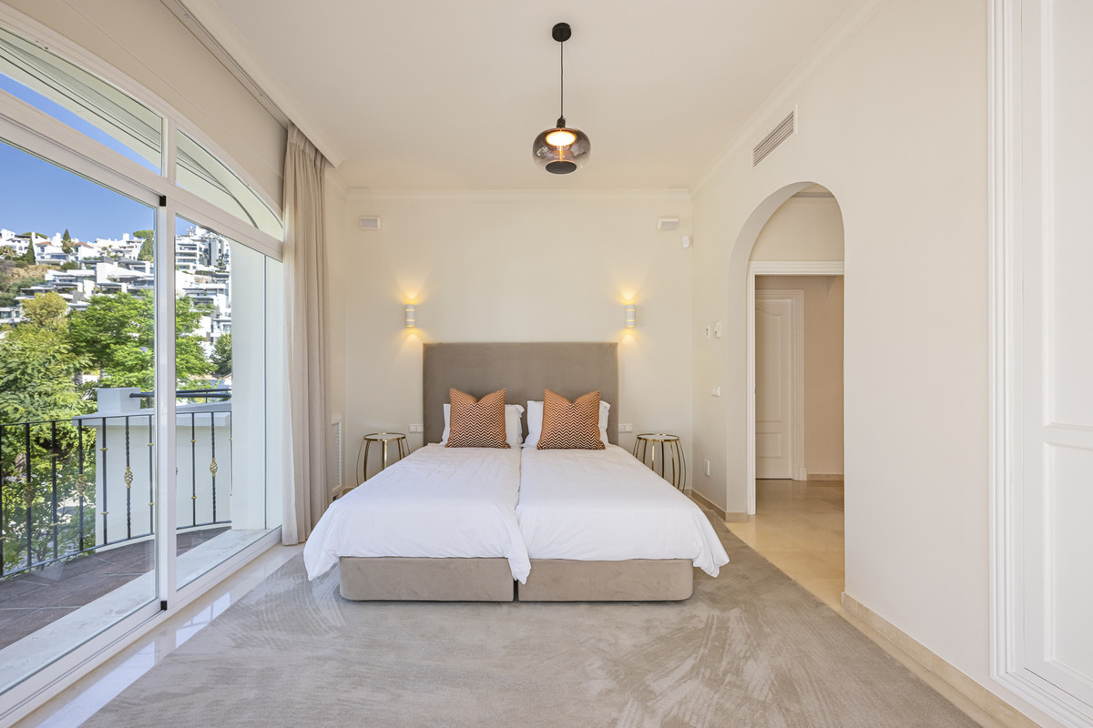 036b09b04a0ecb6d65833714f4a0b516 - 26