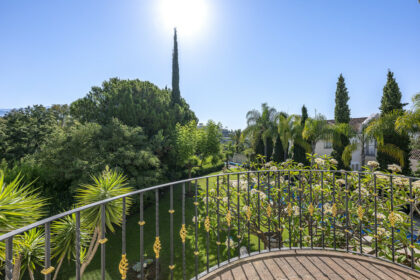 036b09b04a0ecb6d65833714f4a0b516 - 27