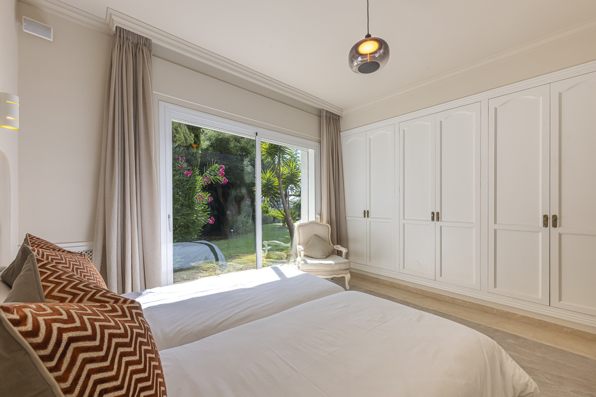 036b09b04a0ecb6d65833714f4a0b516 - 30