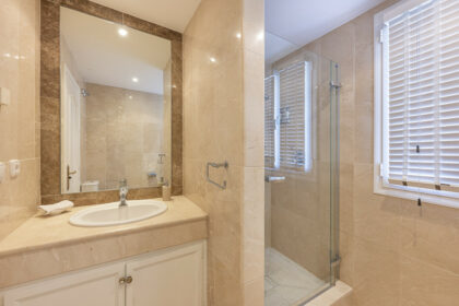 036b09b04a0ecb6d65833714f4a0b516 - 32