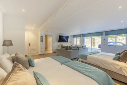 036b09b04a0ecb6d65833714f4a0b516 - 33