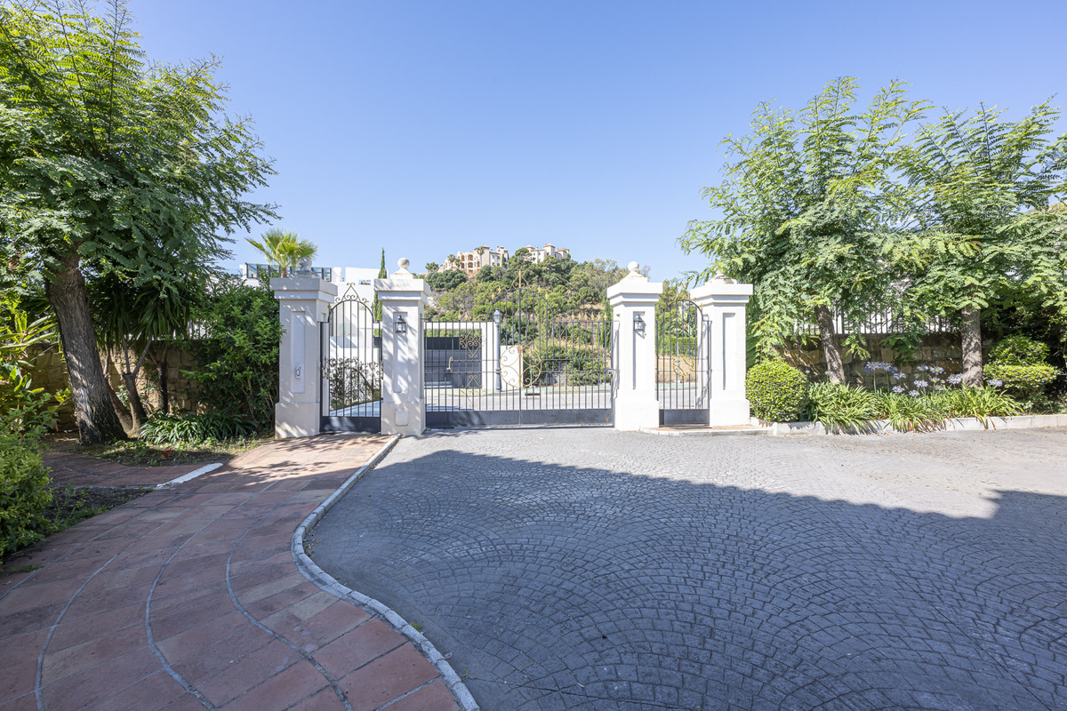 036b09b04a0ecb6d65833714f4a0b516 - 51