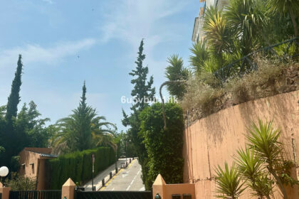 03bd5eb3c7c035f929362b063b814187 - 45