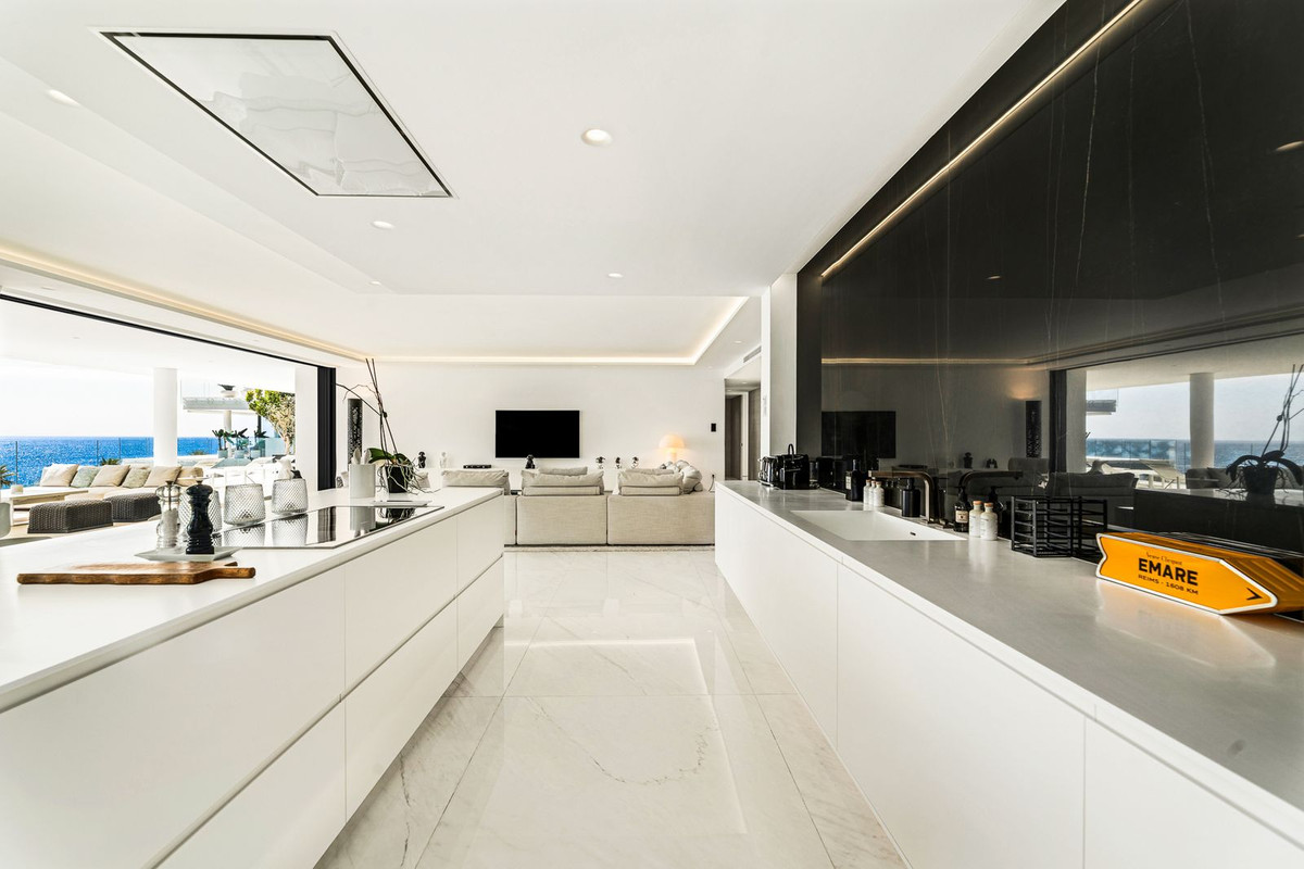 05154cc76f3d2f00f7df7d7b17a699aa - 10