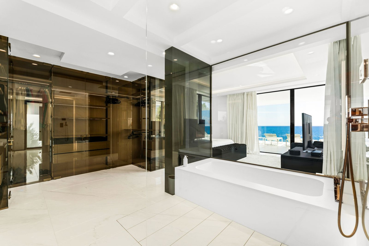 05154cc76f3d2f00f7df7d7b17a699aa - 13