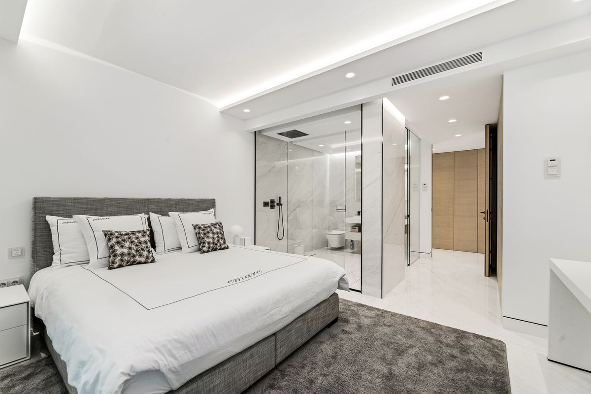 05154cc76f3d2f00f7df7d7b17a699aa - 18