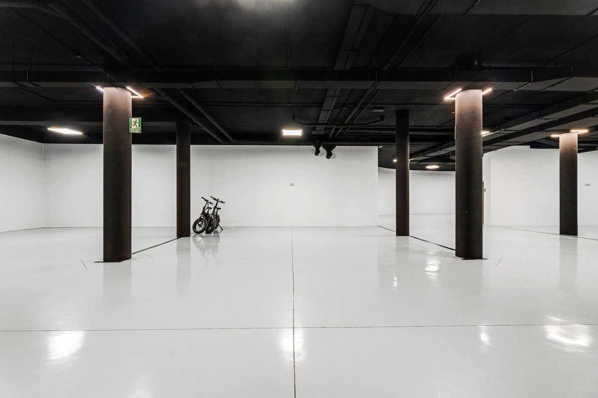 05154cc76f3d2f00f7df7d7b17a699aa - 24