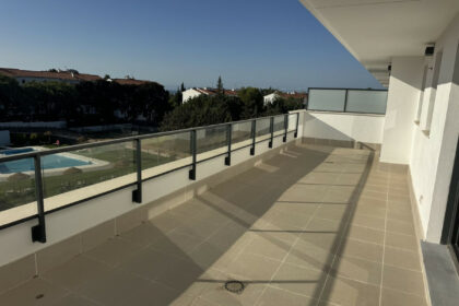 05b77adb43764a5f83098cf92efbf4fc - 24