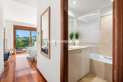 0615391e94a1fd63845ff81cc5e31a7b - 15