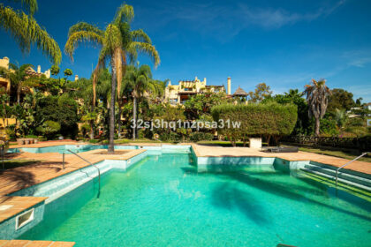 0615391e94a1fd63845ff81cc5e31a7b - 21