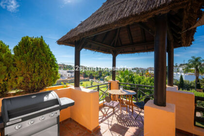 0615391e94a1fd63845ff81cc5e31a7b - 6