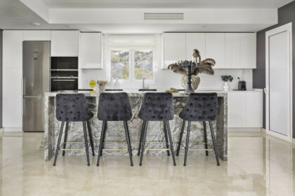 06b1c585867efba5cfb9d7ee176f1692 - 13