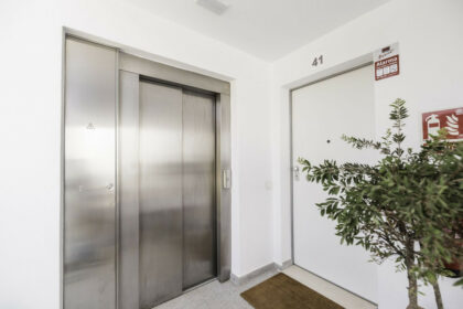 06b1c585867efba5cfb9d7ee176f1692 - 25