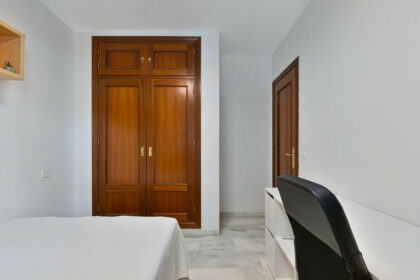 06d6e850e91032c95eb651760b0f8d5a - 12