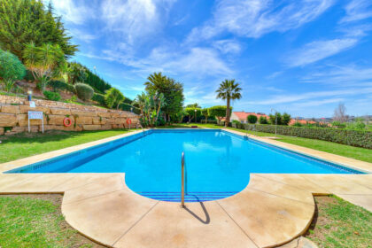 06d6e850e91032c95eb651760b0f8d5a - 13