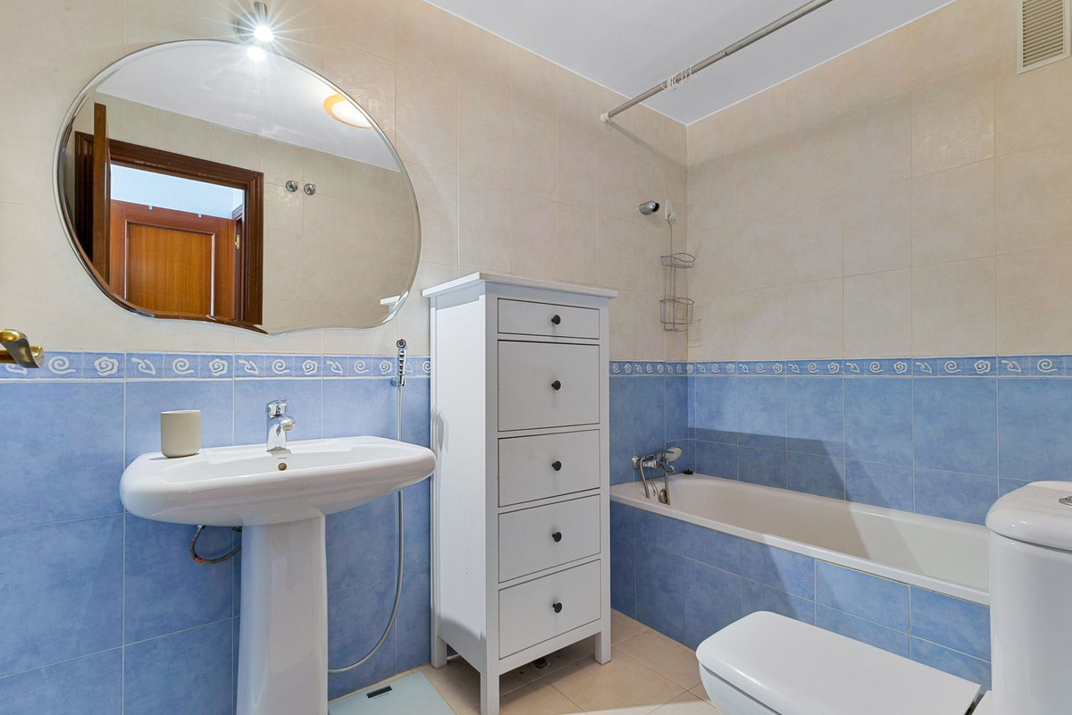 06d6e850e91032c95eb651760b0f8d5a - 15