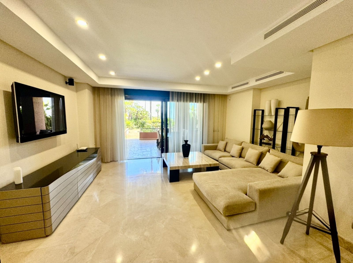 0763b950c85c82cf9d58ca95da5836de - 4