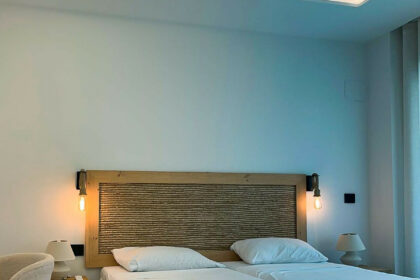 0784677893cf2fe0af4c4e0bdb88e990 - 10